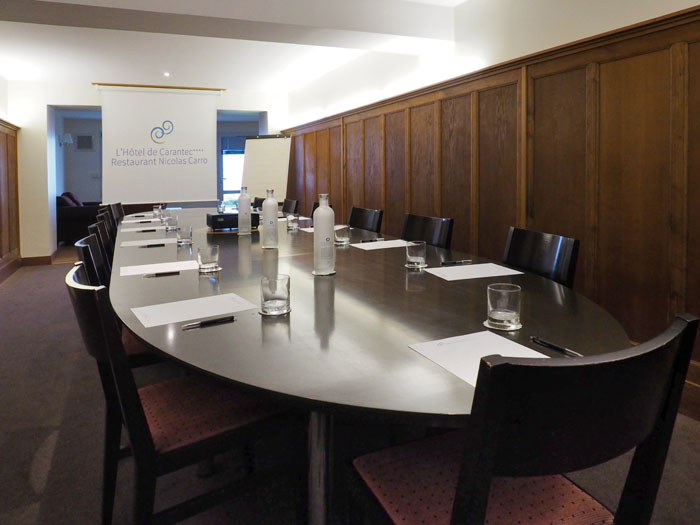 La salle de réunion de l’Hôtel de Carantec – Restaurant Nicolas Carro l'Hôtel de Carantec - Restaurant Nicolas Carro, salle de réunion